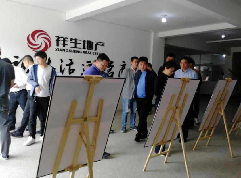 15262582462771407tYW.jpg 1.jpg