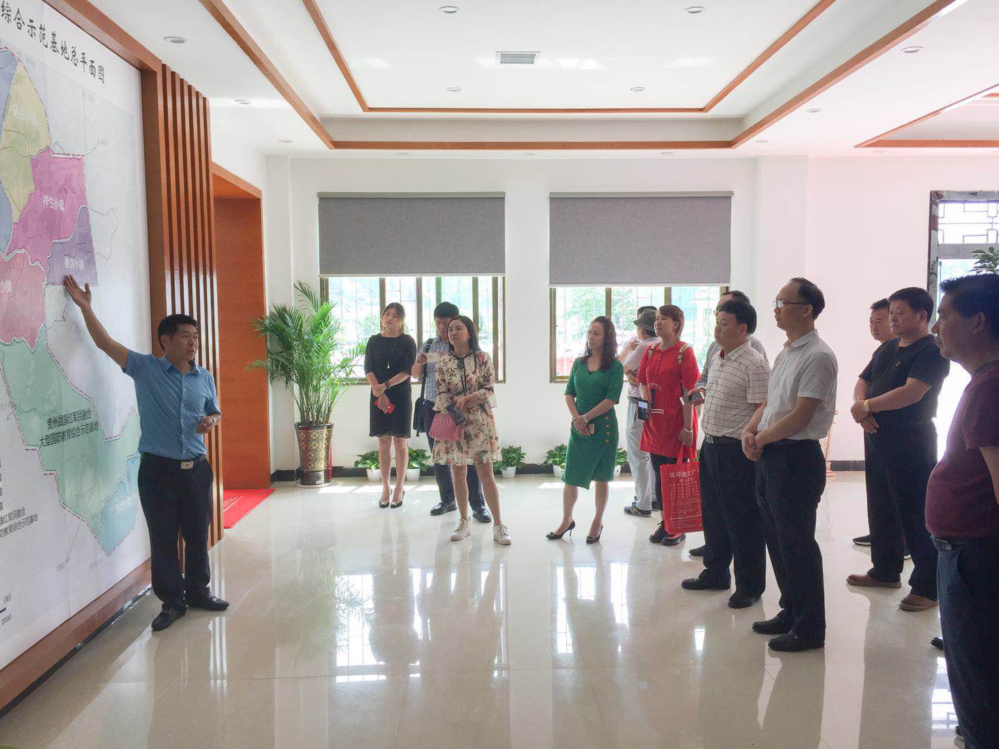 1526862949403559XWLk.jpg 1.jpg